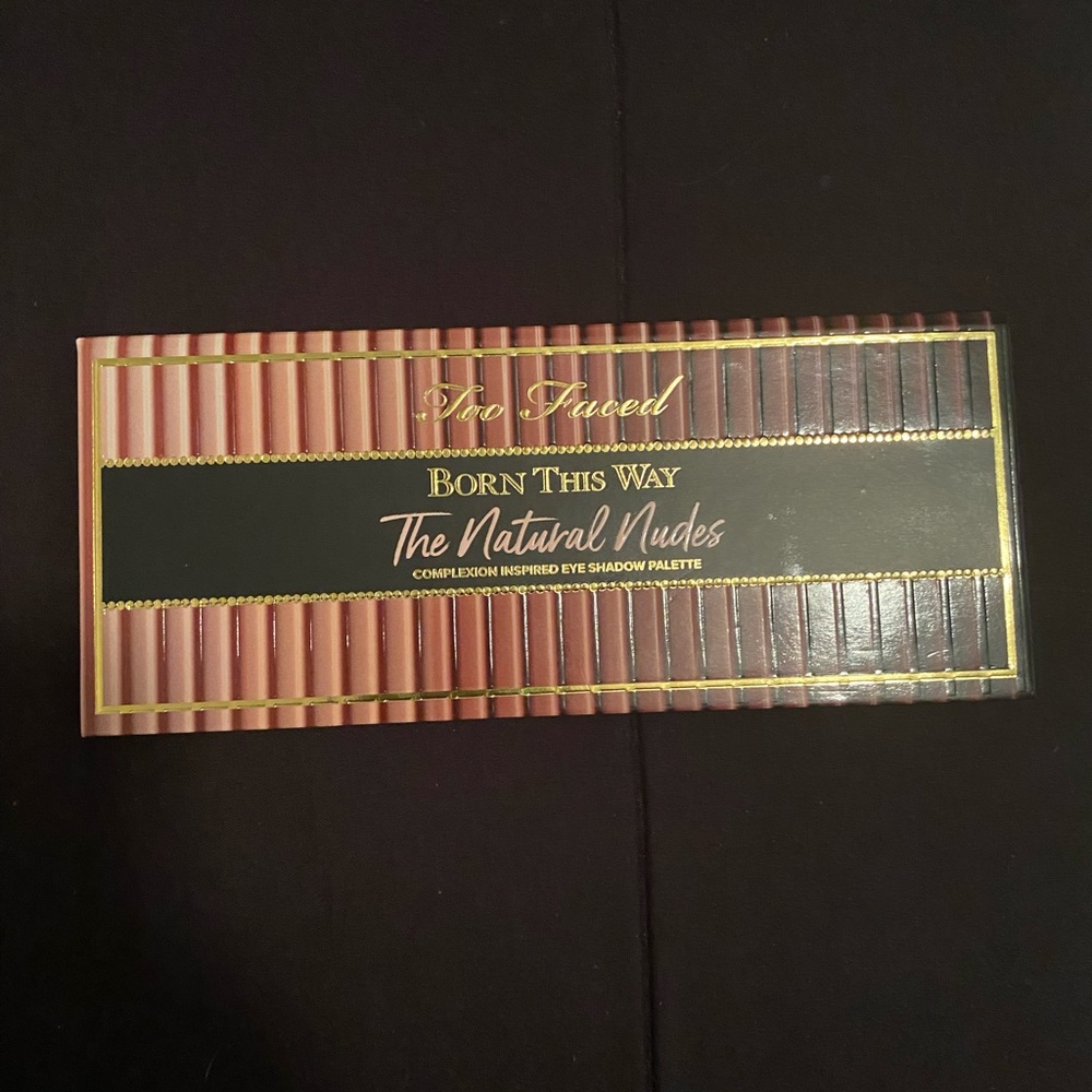 Too Faced Natural Nudes pallete